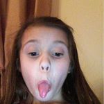 Elin Fflur Davies - @elingwynfryn - Instagram
