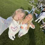 Elin Hall - Facebook