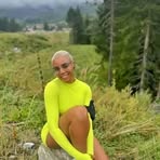Elina Moore - Facebook