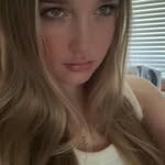 E 🎀 - @elin_taylor0 - Instagram