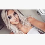 Eleanor Blackburn - @3leanorblackburn - Instagram