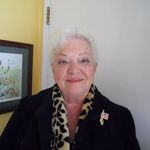 Elinor Gray - @elinorcleo62 - Instagram