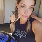 Elinor Taylor - @ellielovelle - Instagram
