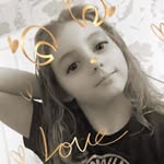 Eleanor Wallace - @eleanortheunicorn - Instagram