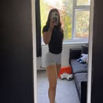 Eleanor Young - @elsyoung.fitness - Instagram