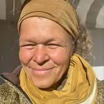 Elisabeth Büttner-Schwab Schmiedin Künstlerin life is beautiful - @parinama.earth - Instagram