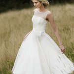 Elisa Howe - @h0r33hb35t - Instagram