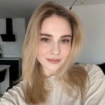 Elisa Howell - @elisahowell1122 - Instagram