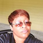Elisa Lyons - @honeybearlyons - Instagram