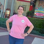 Lisa Reeves - @onegirlandhertravels - Instagram