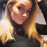 Elise Townsend - @elise_16 - Instagram
