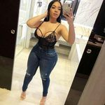 Elisabeth Downs - @iamelizabeth216 - Instagram