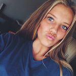 lizzy - @elisabethmoore__ - Instagram