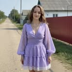 Elise Bates - Facebook