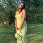 Elise Chavez - @elisechavez - Instagram