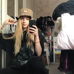 @_elisedowns - Instagram