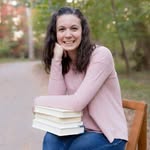 Elise Gilmore - @lifebwthepages - Instagram