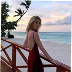 Elise John - Facebook