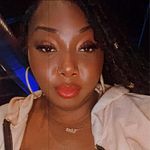 Elise Lloyd - @enl1985 - Instagram