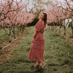 Elise Waters - @shopelisescloset_ - Instagram