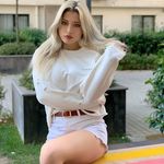 Ayla Elise - @elisewisego - Instagram