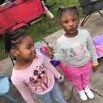 Elisha Davis - @moebandzg - Instagram