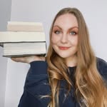 Elisha | Bookstagram - @elishamarie_reads - Instagram