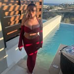 @elisharomanss - Instagram