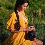 Elissa Barton - @elissabarton90 - Instagram