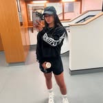 Elissa Bloomfield - @elissabloomfield - Instagram