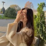 Elisa Rowe - @rosaeyan_12 - Instagram