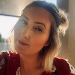Elissa Wheeler - @housewifecosmetics - Instagram