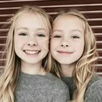 Iza and Elle {0,0k} - @eliz.sweethearts - Instagram