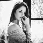 Eliza Alvarez - @elizaalzate1028 - Instagram