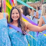 Eliza Flores - @elizablueflores - Instagram