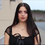 Eliza Burch - @elizaburchever - Instagram