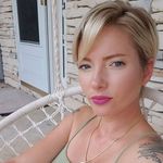 Elizabeth Burch - @lizardburch - Instagram