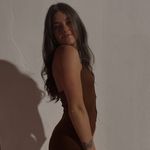 Elizabeth Burchett - @elizabethburchett - Instagram