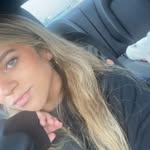 Liz - @eliza_burnsss - Instagram