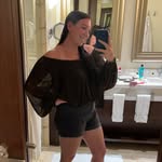 Elizabeth Calhoun - @calhoun_2223 - Instagram