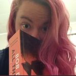 eliza | slow reader - @eliza_reads_ - Instagram