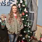 Elizabeth Ring - Facebook