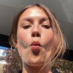 Liz - @elizabetsimpson - Instagram