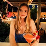 Liza - @eliza.simpsonn - Instagram