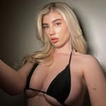 Elizabeth Whitlock - @socialfeatheragency - Instagram