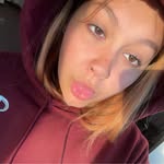 Elizabeth Artz - @lizzy_bees_bees - Instagram