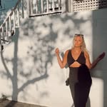lib - @elizabethartzell - Instagram