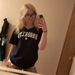 Elizabeth B - @elizabeth_bent9 - Instagram