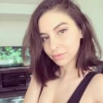 Elizabeth Jonathan - @elizabethbenton047 - Instagram