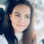 Elizabeth Bloom - @lizbloom - Instagram